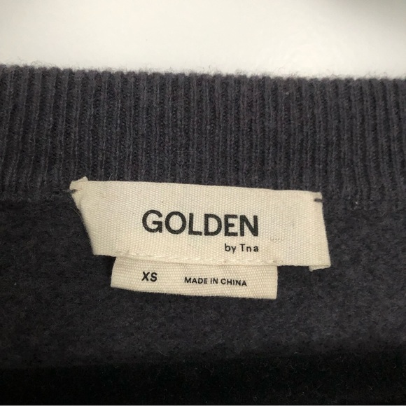 Golden by TNA Wide V Neck Cashmere/Wool Sweater from Aritzia - Picture 5 of 7